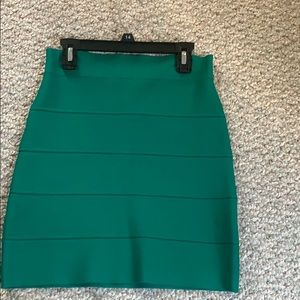 BCBG Maxazria Green Mini Skirt Size Small